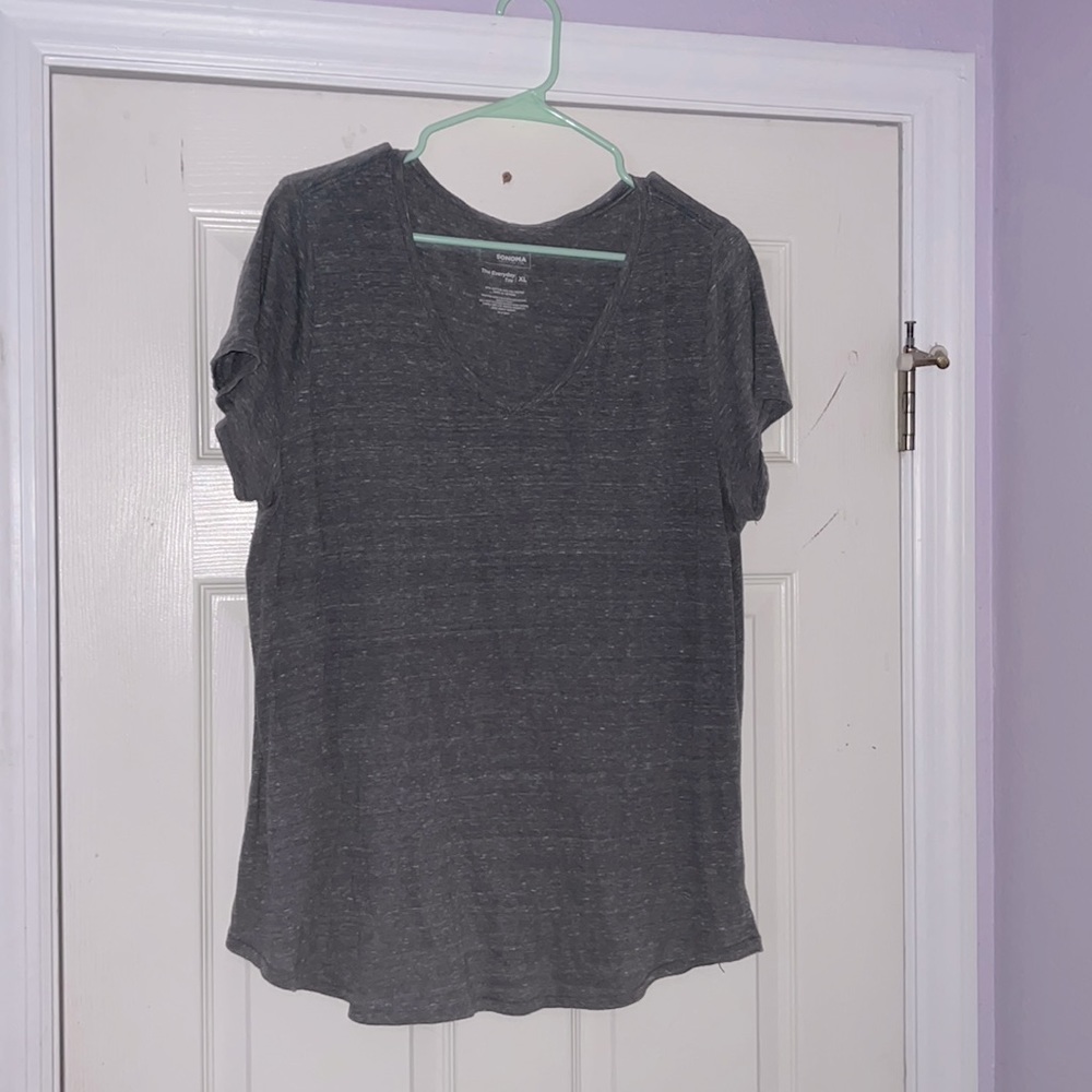 Woman’s Sonoma XL everyday shirt.